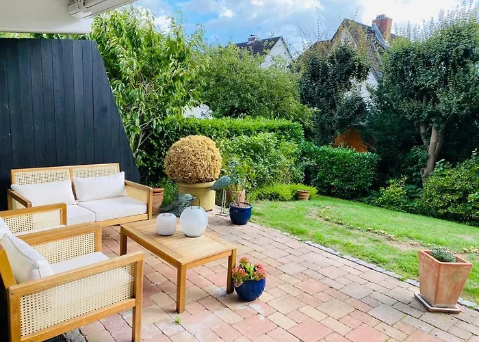 Luxus Ferienwohnung In Scharbeutz Mit Garten